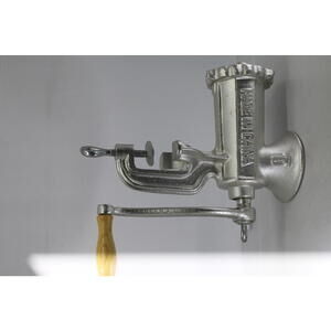 Vintage STAR No.10 Meat Grinder Hand Crank Clamp Cast Iron Kitchen Tool